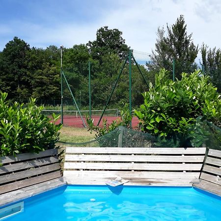 La Vache Tennis Prive Crux-la-Ville Luaran gambar
